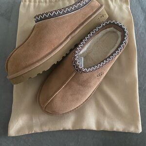 Ugg Tasman slippers